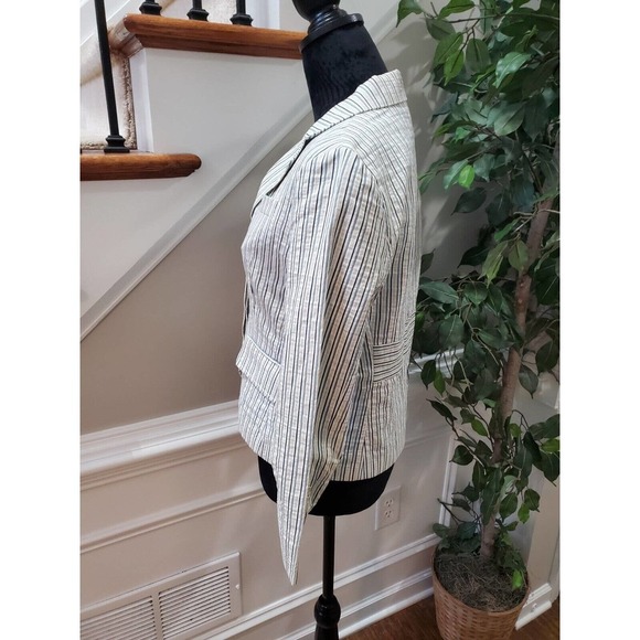 BCBGMaxazria Women's Striped Cotton Long Sleeve Single Breasted Fitted Blazer M - Picture 4 of 11